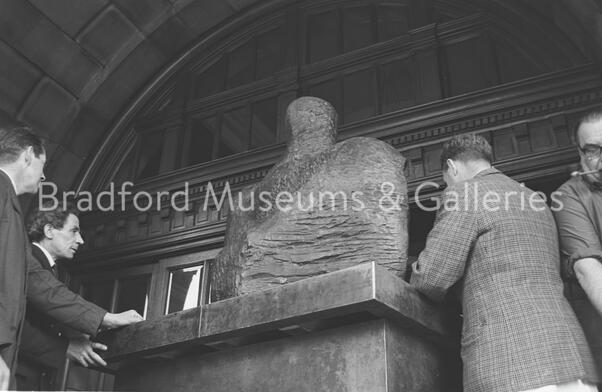 A Henry Moore Arrives