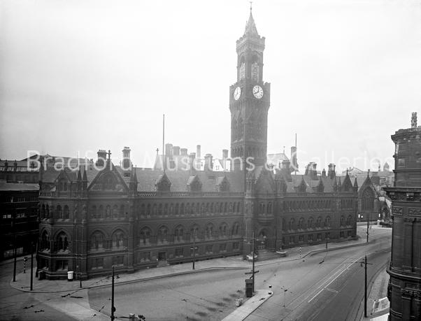 Bradford City (Town) Hall 1948